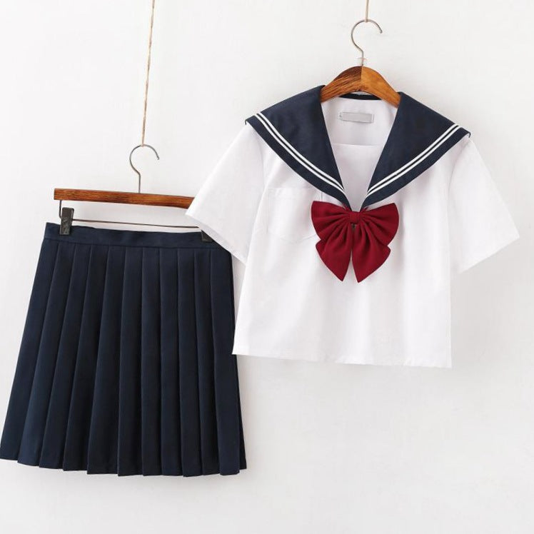 Uniforme scolastica da ragazza